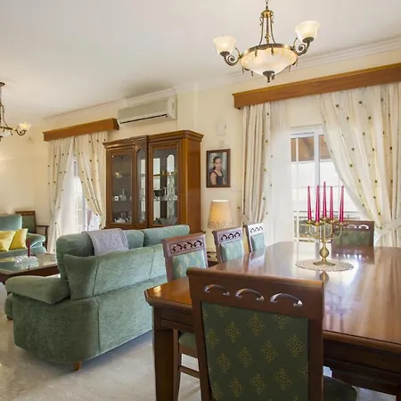 5 Star Close To The Beach In Ayia Napa, 1367 *