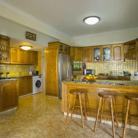 5 Star Close To The Beach In Ayia Napa, 1367 Agia Napa