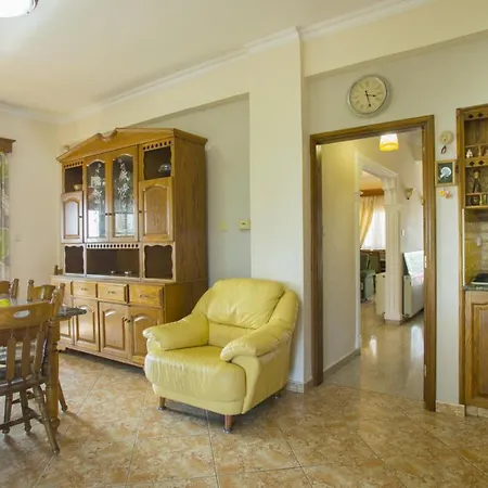 5 Star Close To The Beach In Ayia Napa, 1367 Villa *