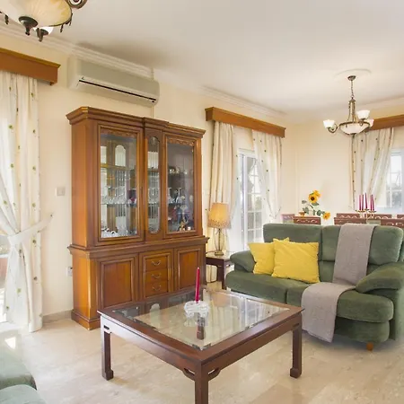 5 Star Close To The Beach In Ayia Napa, 1367 * Agia Napa